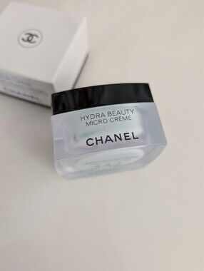 CHANEL Hydra Beauty Micro Crème – Black & White Jar